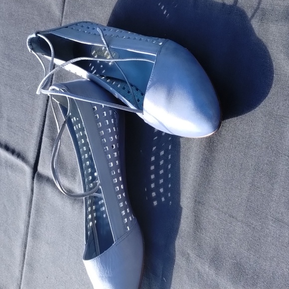 4/20 - Picture 2 of 9